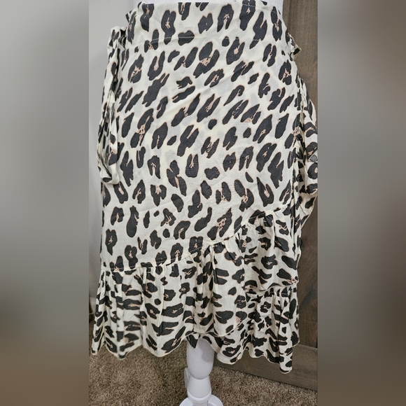 SEA LUSTRE Honey Mini Wrap Skirt In Leopard Print. Size S/M - Picture 6 of 13